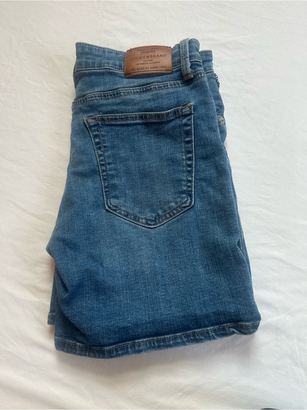 Lucky Brand Medium Wash Blue Denim Jeans